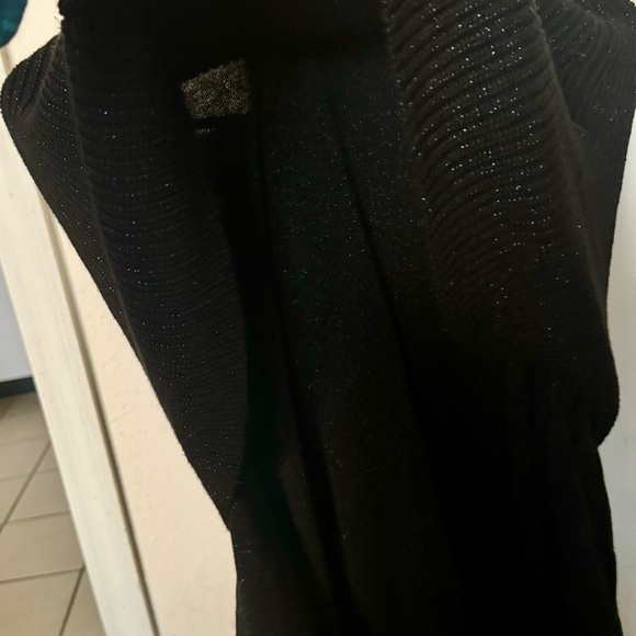 Michael Kors winter sweater - Picture 7 of 7